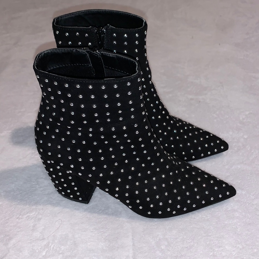 qupid studded suede booties